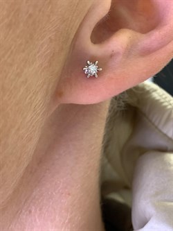 *Пусеты Белый бр цв Белое арт. 23880-200-123 вес 1,49 г - фото 314405 *Пусеты Белый бр цв Белое арт. 23880-200-123 вес 1,49 г - фото 314405