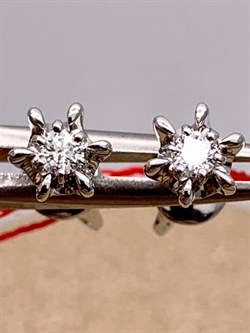 *Пусеты Белый бр цв Белое арт. 23880-200-123 вес 1,49 г - фото 314409 *Пусеты Белый бр цв Белое арт. 23880-200-123 вес 1,49 г - фото 314409