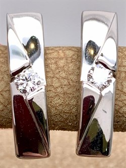 *Серьги Белый бр цв Белое арт. 22956-200-920 вес 2,9 г - фото 314489