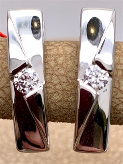 *Серьги Белый бр цв Белое арт. 22956-200-920 вес 2,9 г - фото 314491