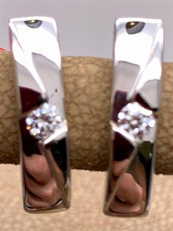 *Серьги Белый бр цв Белое арт. 22956-200-920 вес 2,9 г - фото 314492