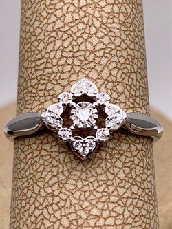 *Кольцо р.18 Белый бр цв Белое арт. 13250-200-143 вес 1,55 г - фото 314624