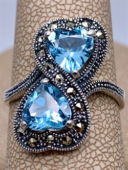 *Кольцо р.18 Сердце Бесконечность Микс Марказит Голубой Топаз арт. HR1052-189 вес 4,78 г - фото 316712 *Кольцо р.18 Сердце Бесконечность Микс Марказит Голубой Топаз арт. HR1052-189 вес 4,78 г - фото 316712