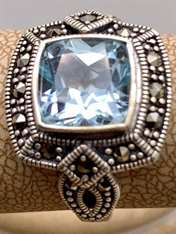 *Кольцо р.17 Марказит Голубой Топаз арт. HR978-389 вес 5 г - фото 317476 *Кольцо р.17 Марказит Голубой Топаз арт. HR978-389 вес 5 г - фото 317476