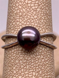 *Кольцо р.17 Черный Жемчуг д.7,5*8мм арт. 1.0320.0.b-608 Вес 1,89 г - фото 317709 *Кольцо р.17 Черный Жемчуг д.7,5*8мм арт. 1.0320.0.b-608 Вес 1,89 г - фото 317709