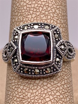 *Кольцо р.18Марказит Гранат Пироп арт. HR978-419 вес 5,5 г - фото 317987