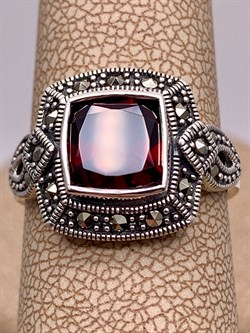 *Кольцо р.18Марказит Гранат Пироп арт. HR978-419 вес 5,5 г - фото 317988