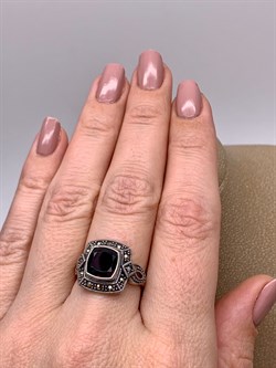 *Кольцо р.17 Марказит Гранат Пироп арт. HR978-601 вес 4.99 г - фото 317995