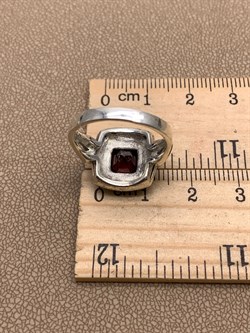 *Кольцо р.19 Марказит Гранат Пироп арт. HR978-426 вес 5,36 г - фото 318021