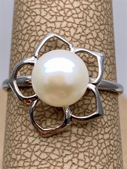 *Кольцо р.17,5 Белый Жемчуг д.8,*8,5мм арт. 1.0327.0.b-948 Вес 1,92 г - фото 320510