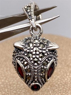 *Подвеска Бельчонок Марказит Гранат Пироп арт. П 765-410 вес 3,57 г - фото 321855