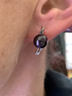 *Серьги Черный Жемчуг д.8,5*9мм арт. 2.0394.0.b-322 Вес 4,14 г - фото 323281