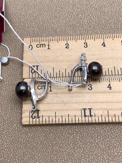 *Серьги Черный Жемчуг д.8,5*9мм арт. 2.0394.0.b-322 Вес 4,14 г - фото 323282
