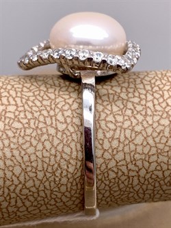 *Кольцо р.18 Белый Жемчуг д.9,5*10мм арт. 1.0823.0.b-948 Вес 2,82 г - фото 324281