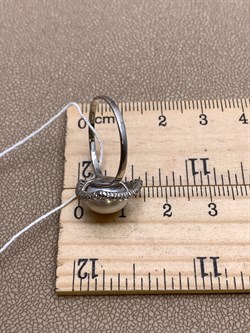 *Кольцо р.18 Белый Жемчуг д.9,5*10мм арт. 1.0823.0.b-948 Вес 2,82 г - фото 324285