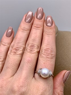 *Кольцо р.18,5 Белый Жемчуг д.9,5*10мм арт. 1.0178.0.b-429 Вес 3,06 г - фото 324323