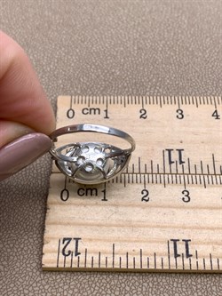 *Кольцо р.18 Белый Жемчуг д.9,5*10мм арт. 1.0674.0.b-432 Вес 2,97 г - фото 324407