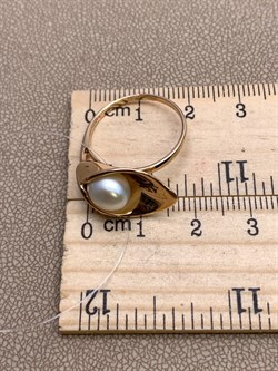 *Кольцо р.18д.8-8,5  Белый Жемчуг цв Красное арт. 01-1-944-0500-010-832 вес 3,41 г - фото 324729