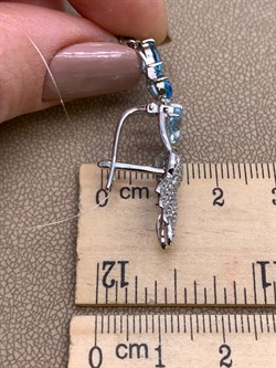 *Серьги Колибри Голубой Топаз Лондон цв Белое арт. 02-2-290-21-220 вес 6,76 г - фото 325264 *Серьги Колибри Голубой Топаз Лондон цв Белое арт. 02-2-290-21-220 вес 6,76 г - фото 325264