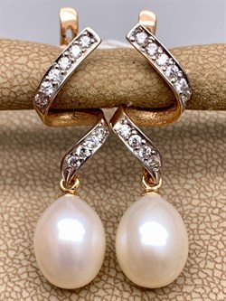 *Серьги Белый Жемчуг цв Красное д.8,5-9 арт. 2.0180.3.d-822 Вес 5,73 г - фото 328086