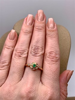 *Кольцо р.17,5 Изумруд цв Красное арт. 14430-101-978, (вес 2,21 г) - фото 329059