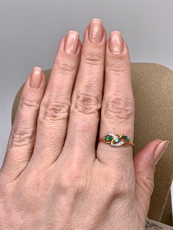 *Кольцо р.19 Изумруд цв Красное арт. 11283-101-743 (вес 1,38 г) - фото 329069 *Кольцо р.19 Изумруд цв Красное арт. 11283-101-743 (вес 1,38 г) - фото 329069