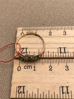 *Кольцо р.19 Изумруд цв Красное арт. 11283-101-743 (вес 1,38 г) - фото 329071 *Кольцо р.19 Изумруд цв Красное арт. 11283-101-743 (вес 1,38 г) - фото 329071