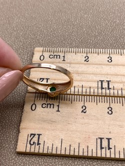 *Кольцо р.17,5 Изумруд цв Красное арт. 13081-101-372 (вес 2,09 г) - фото 329111