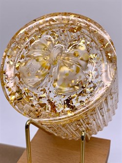 Стакан с крышкой Бантик р. 7*8,5 см Янтарь Золотая поталь арт 250302 вес 172,14 гр - фото 329881