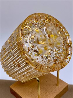 Стакан с крышкой Бантик р. 7*8,5 см Янтарь Золотая поталь арт 250302 вес 172,14 гр - фото 329885