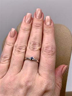 *Кольцо р.17 Сапфир цв Белое арт. 13620-202-235 (вес 1,86 г) - фото 330143