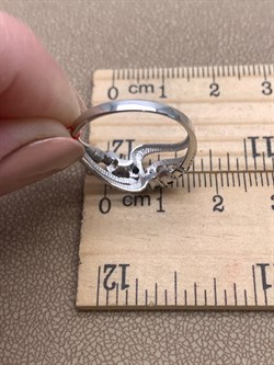 *Кольцо р.18 Сапфир цв Белое арт. 13639-202-084 (вес 2,58 г) - фото 330256