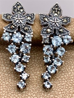 *Серьги Виноградная Гроздь Микс Марказит Голубой Топаз арт. HE697-613 вес 7,39 г - фото 330367 *Серьги Виноградная Гроздь Микс Марказит Голубой Топаз арт. HE697-613 вес 7,39 г - фото 330367