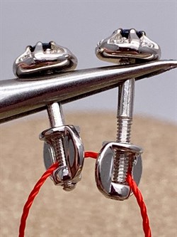 *Пусеты Сапфир цв Белое арт. 24079-202-324 (вес 1,1 г) - фото 330444