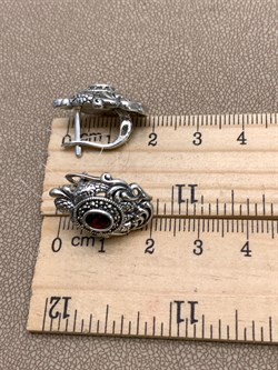 *Серьги Черепашка Марказит Гранат Пироп арт. HE1309-247 вес 8,15 г - фото 331761