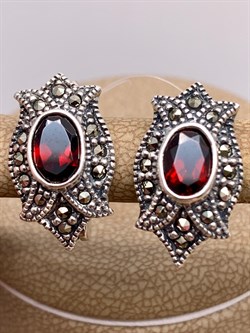 *Серьги Микс Марказит Гранат Пироп арт. HE0303-641 вес 6,06 г - фото 332056