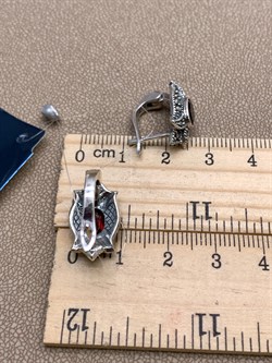 *Серьги Микс Марказит Гранат Пироп арт. HE0303-641 вес 6,06 г - фото 332058