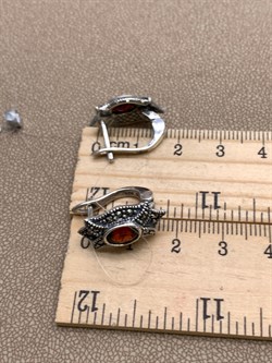 *Серьги Микс Марказит Гранат Пироп арт. HE0303-641 вес 6,06 г - фото 332059