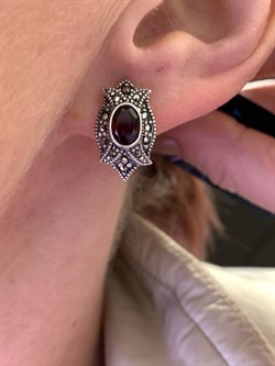 *Серьги Микс Марказит Гранат Пироп арт. HE0303-641 вес 6,06 г - фото 332060