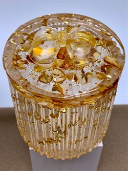 Стакан с крышкой р-р 7*8,5 см Янтарь Золотая поталь арт 250303 вес 178,85 гр - фото 332347