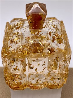 Шкатулка р.5,3-8,2 Янтарь Золотая поталь арт 250404 вес 159,27 гр - фото 332377