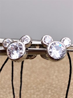 *Серьги Пусеты Мышки Белый Фианит арт. 02-1643/00КЦ-00-042 вес 1,41 г - фото 332624