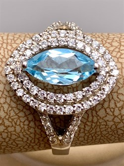 *КОЛЬЦО р.18 Голубой Топаз арт. R00017-958, (вес 3,26 г) - фото 334047 *КОЛЬЦО р.18 Голубой Топаз арт. R00017-958, (вес 3,26 г) - фото 334047