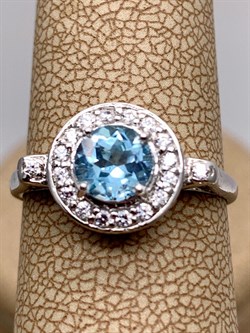 *Кольцо р.17,5 Голубой Топаз арт. R00093-817 вес 2,1 г - фото 334069