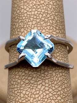 *КОЛЬЦО р.18 Голубой Топаз арт. R00046-269, (вес 3,8 г) - фото 334232 *КОЛЬЦО р.18 Голубой Топаз арт. R00046-269, (вес 3,8 г) - фото 334232