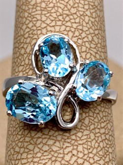 *Кольцо р.17,5 Голубой Топаз арт. R00031-683 вес 4,12 г - фото 334264