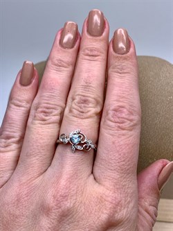 *Кольцо р.17 Голубой Топаз арт. R00611-829, (вес 2,33 г) - фото 335299