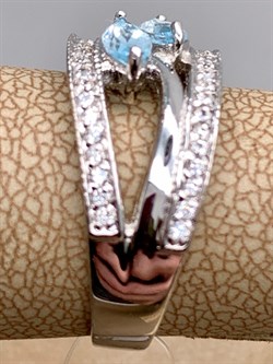 *КОЛЬЦО р.17 Голубой Топаз арт. R00627-463, (вес 4,28 г) - фото 335376