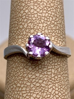 *Кольцо р.17,5 Аметист арт. R00569-662 Вес 2,12 г - фото 335640 *Кольцо р.17,5 Аметист арт. R00569-662 Вес 2,12 г - фото 335640