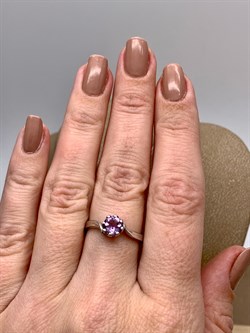 *Кольцо р.17,5 Аметист арт. R00569-662 Вес 2,12 г - фото 335641 *Кольцо р.17,5 Аметист арт. R00569-662 Вес 2,12 г - фото 335641